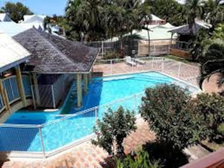 Appartement Ker-Eol Residence Canouan Sainte-Anne Avec Piscine Luaran gambar
